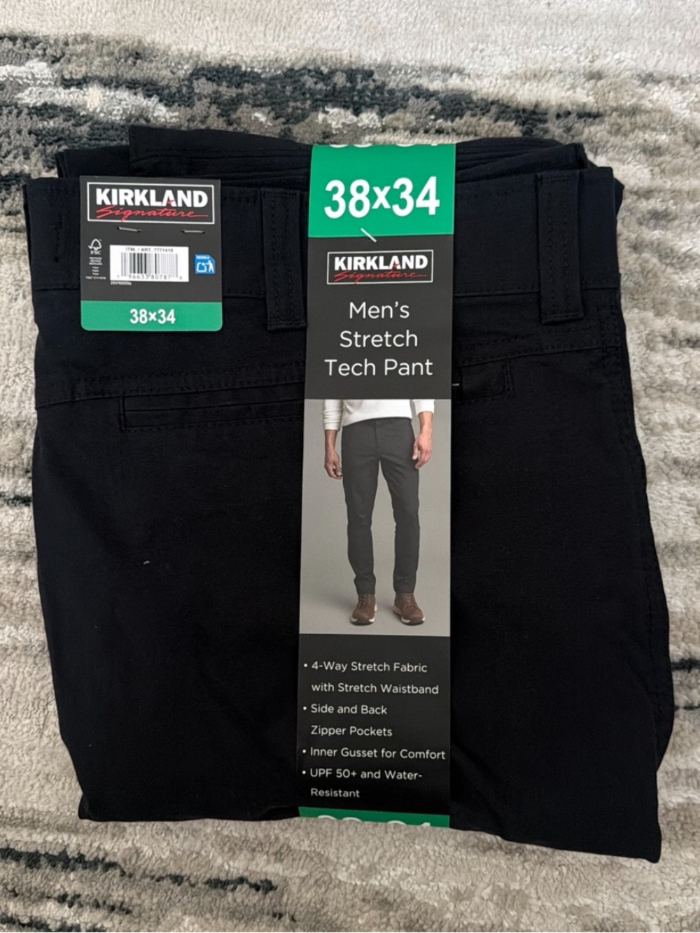 Kirkland Signature Men’s Stretch Tech Pants Black Size 38x34 New